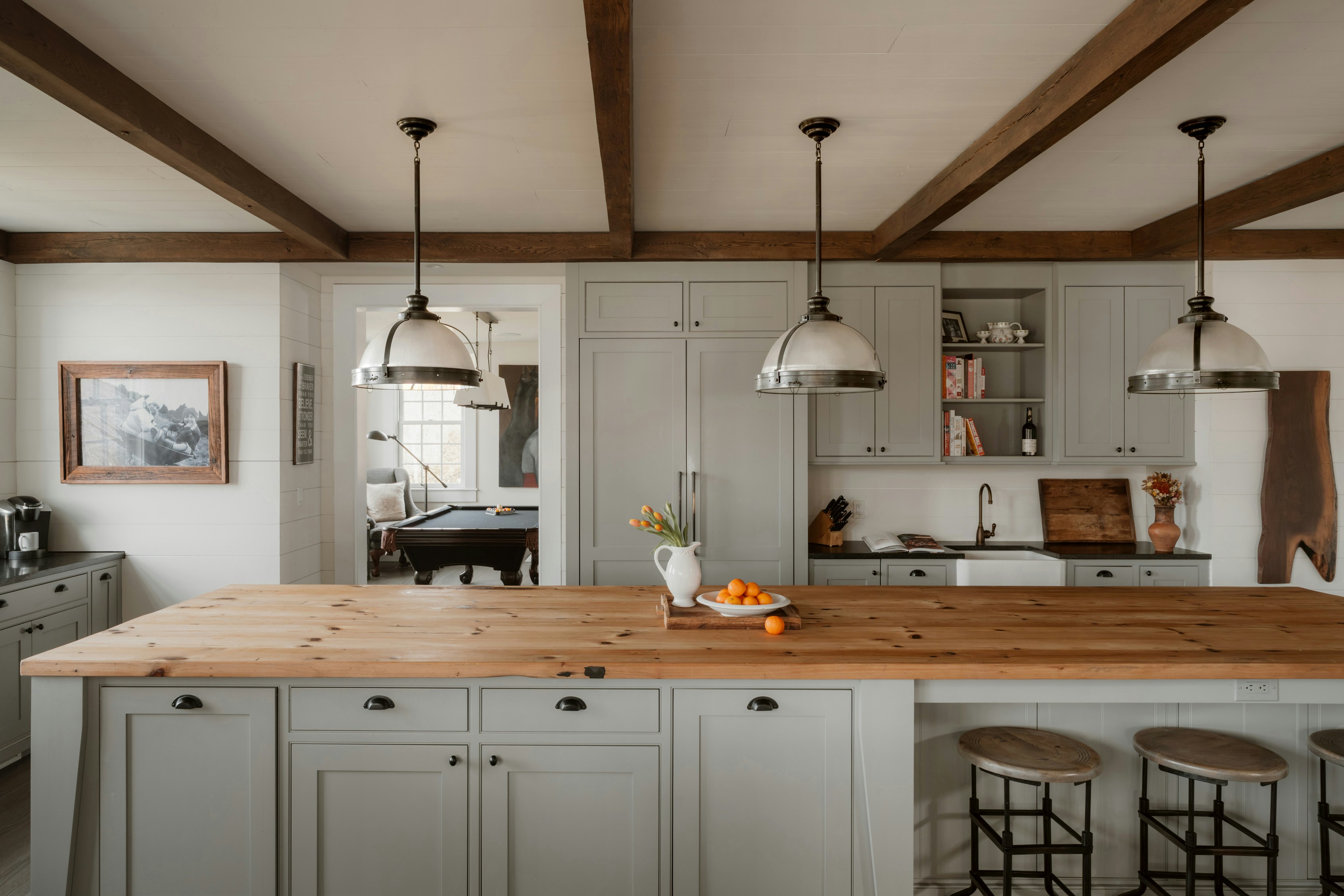 Cuisine équipée et lumineuse du Clos des Lumières